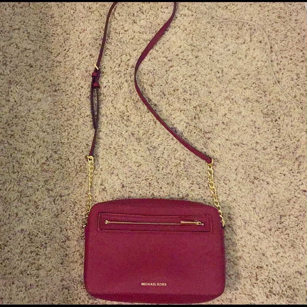 Micheal Kors Maroon Jet Set bag!